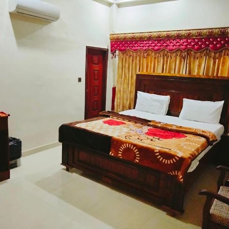 New Royal Residency Pechs Hotell Karachi Exteriör bild