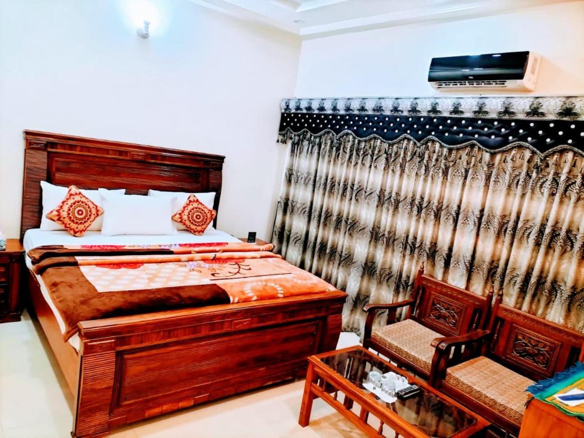 New Royal Residency Pechs Hotell Karachi Exteriör bild